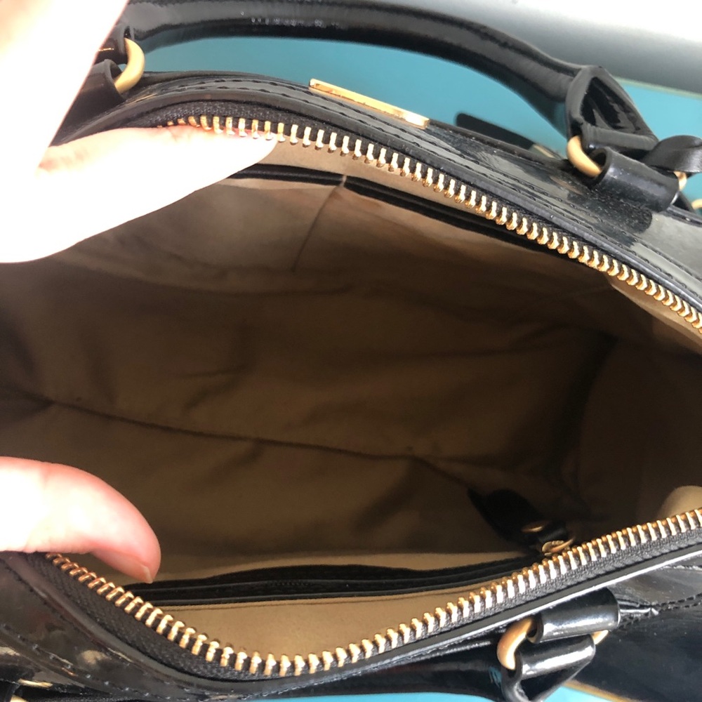 Tahari Bag - Picture 4 of 5